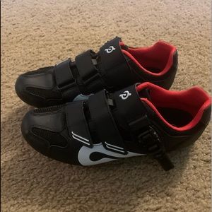 Peloton cycling shoes, size 39